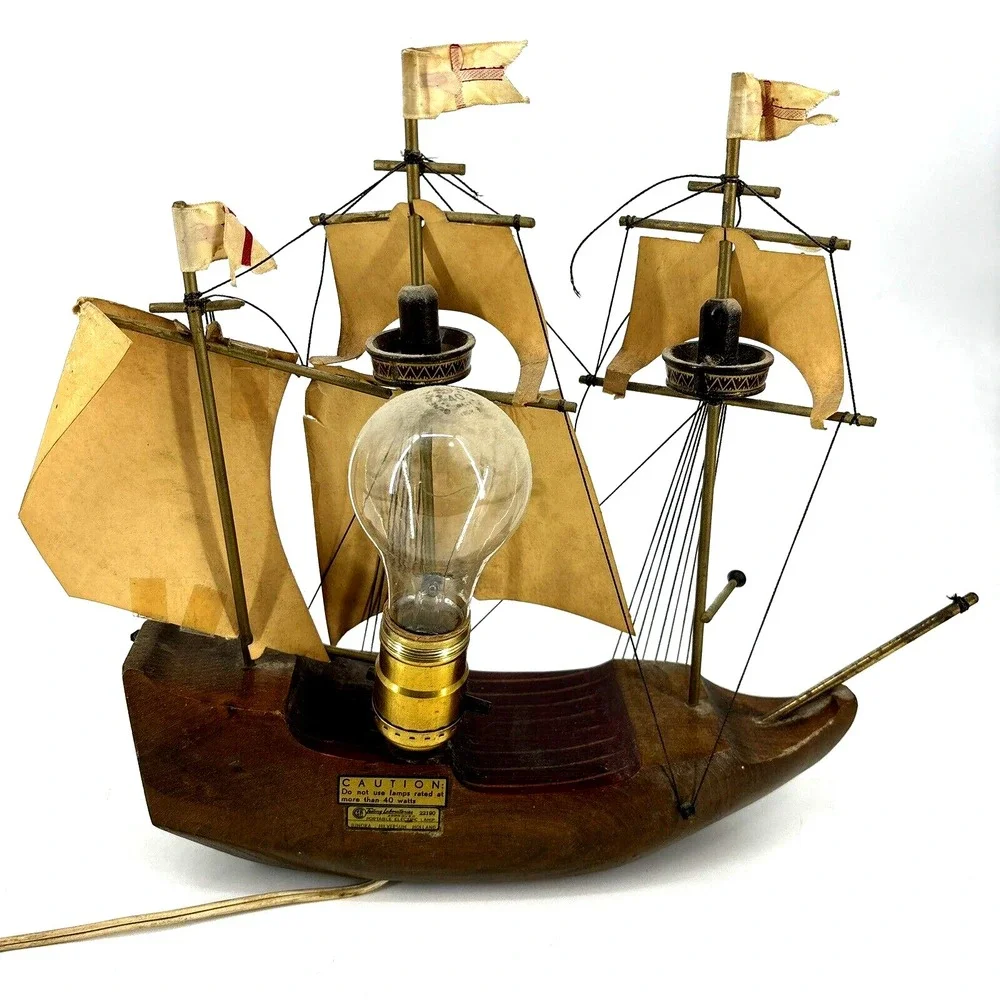 Vintage Underwriters Laboratories Portable‎ TV Lamp Wooden Ship Paper Sails